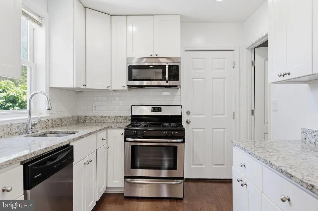 Photo of 6717 MARIANNE DRIVE