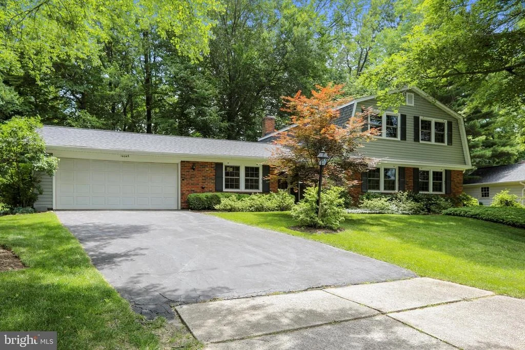 Photo of 14045 BREEZE HILL LANE