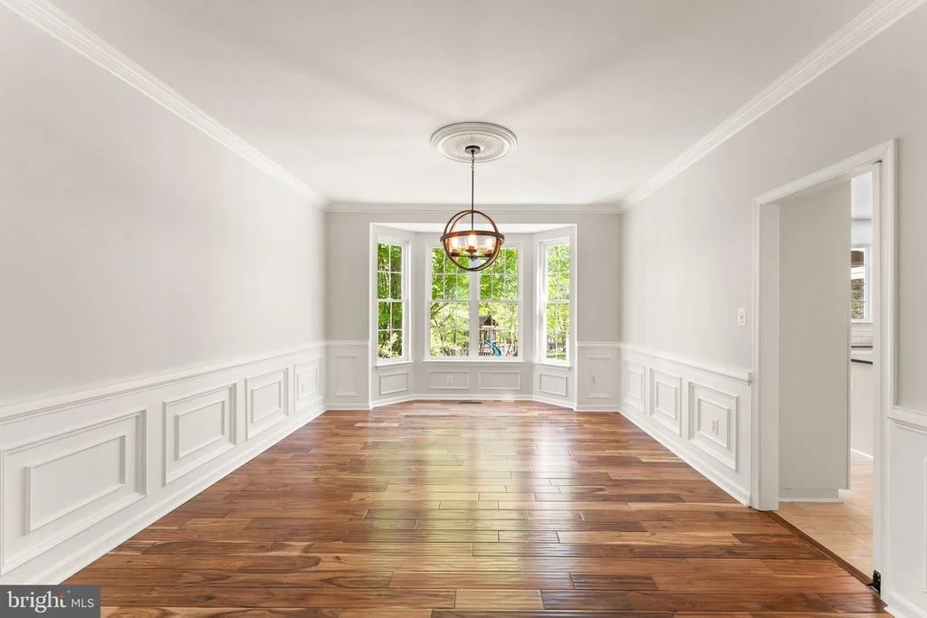 Photo of 817 KENNETH PLACE SE