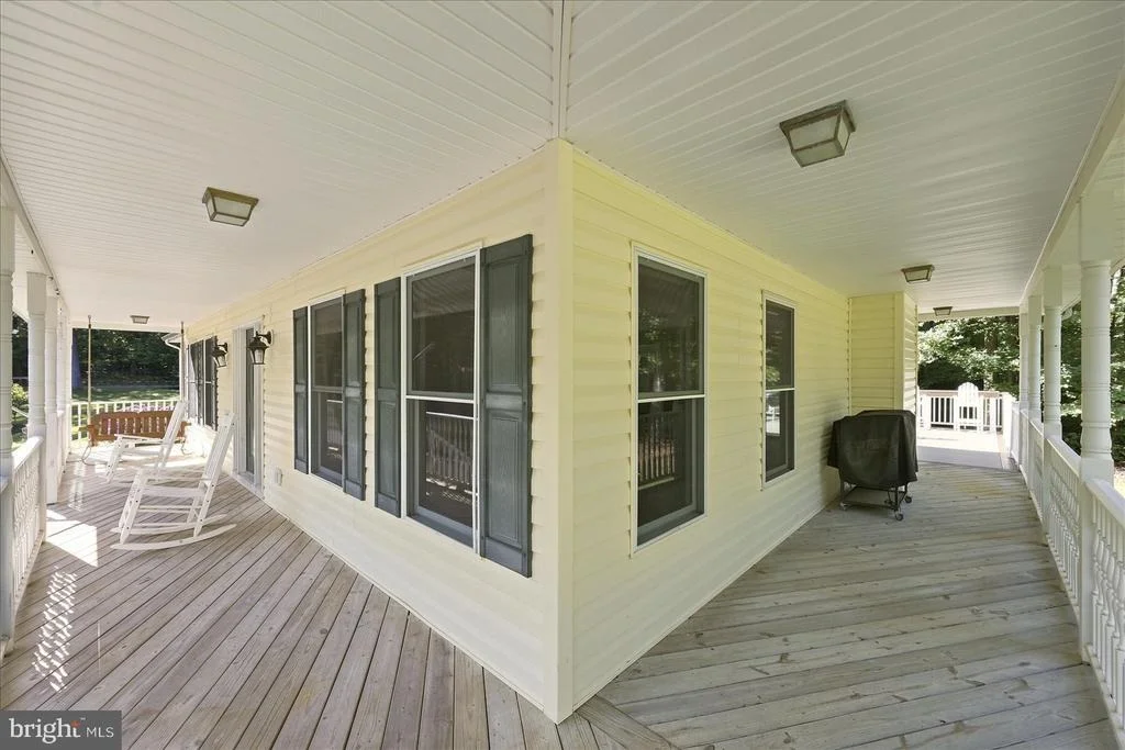 Photo of 9516 PRIMROSE LANE