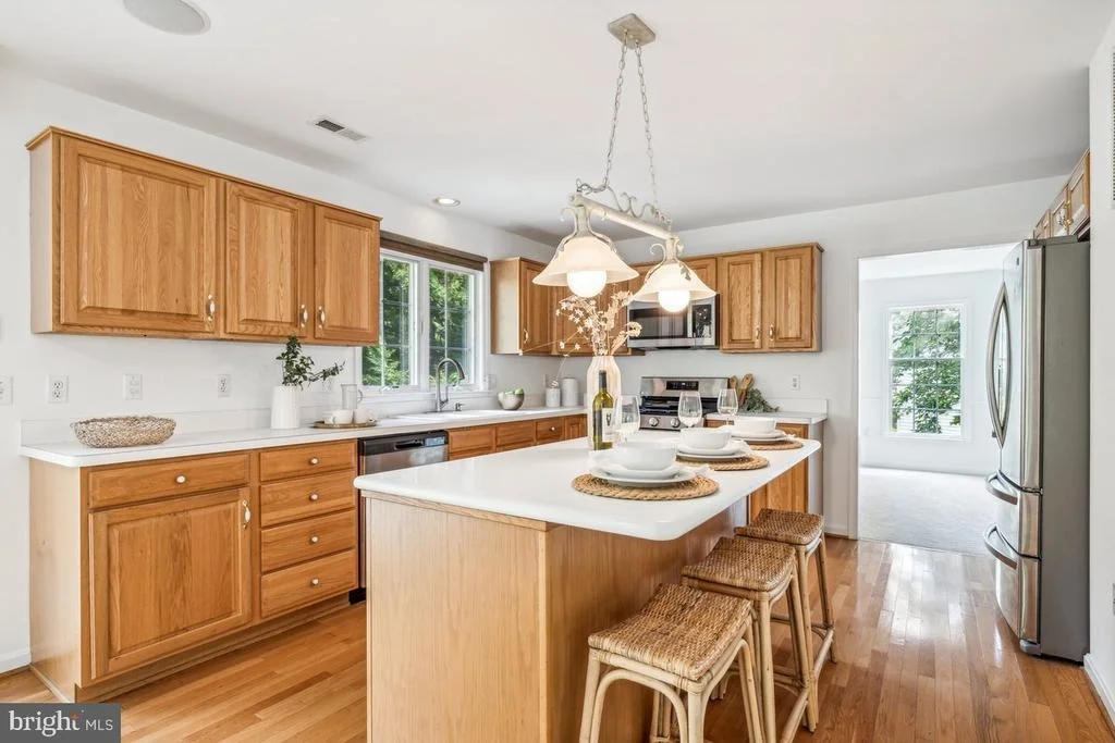 Photo of 1037 LINDFIELD DRIVE