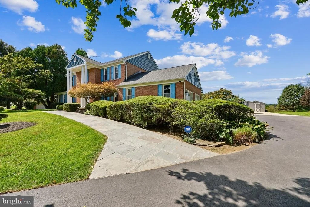 Photo of 21704 STABLEVIEW DRIVE