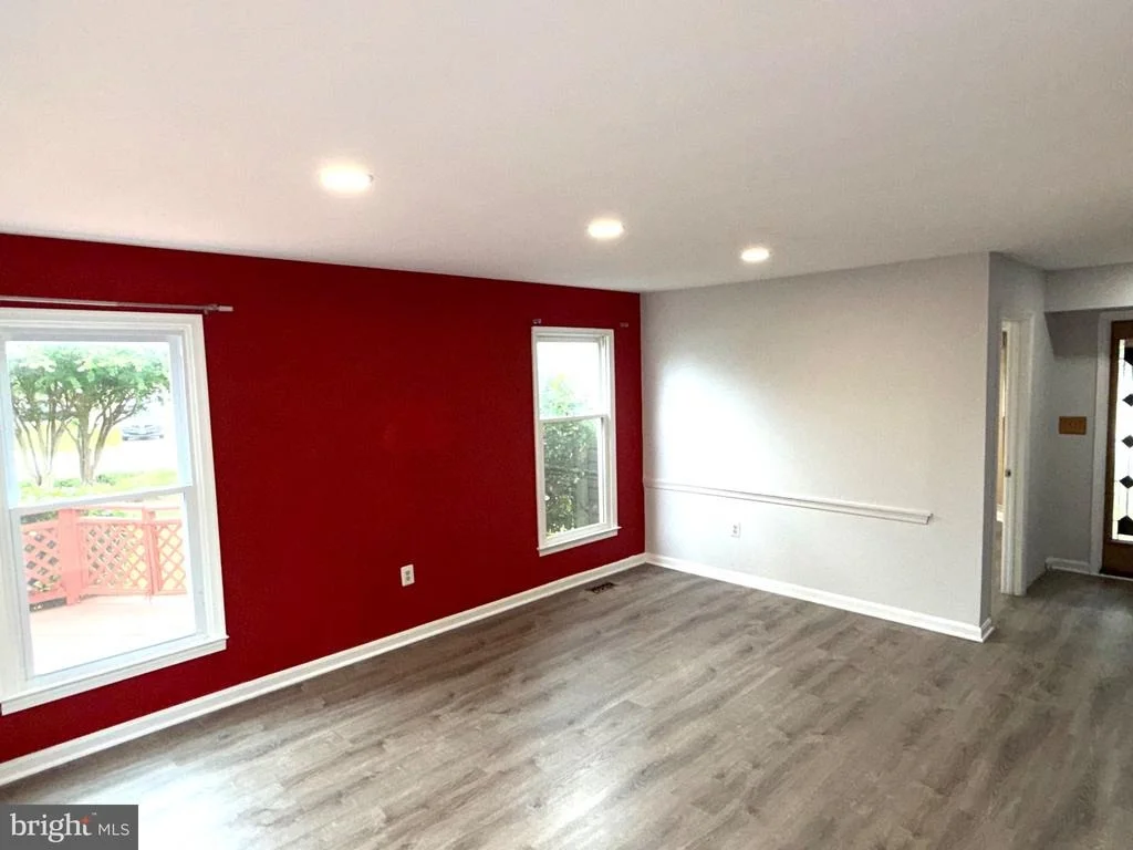 Photo of 9348 CREEKVIEW DRIVE