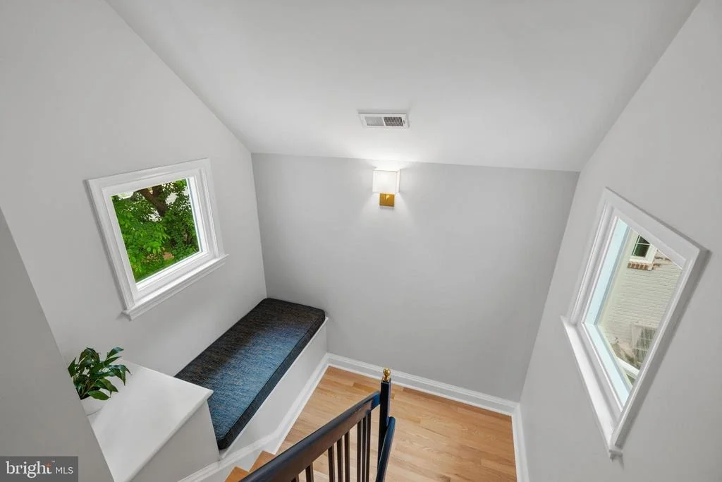 Photo of 7301 SUMMIT AVENUE