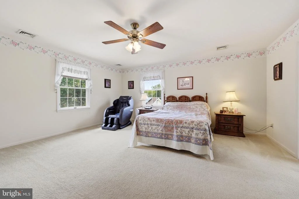 Photo of 1 MOSS VIEW LANE