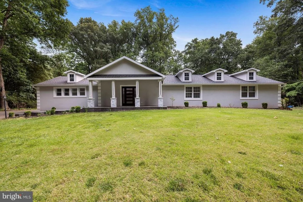 Photo of 4300 OAKTREE ROAD