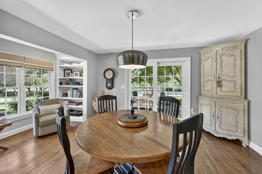 Photo of 23559 PARSONS ROAD