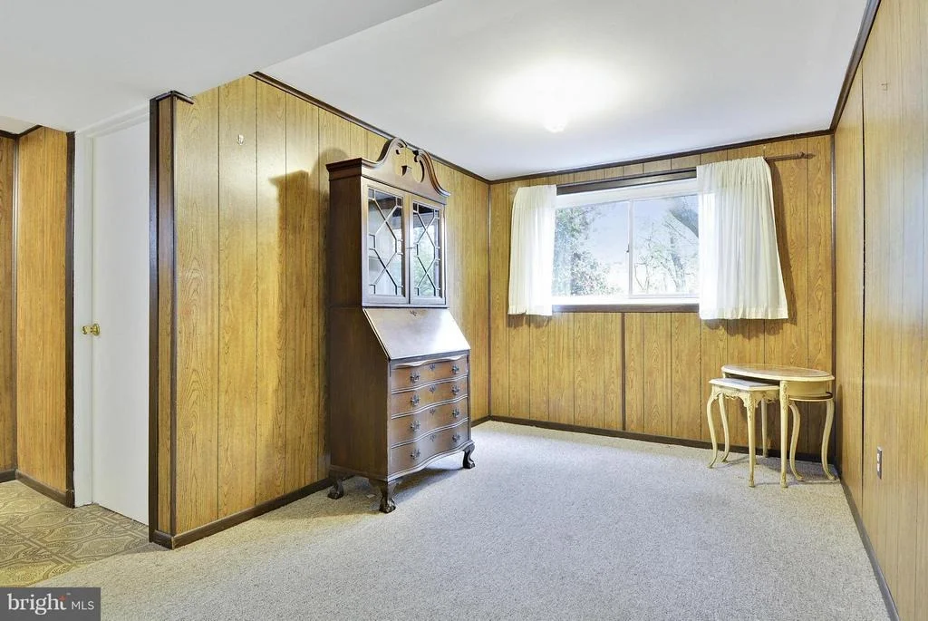 Photo of 2401 HARMON ROAD