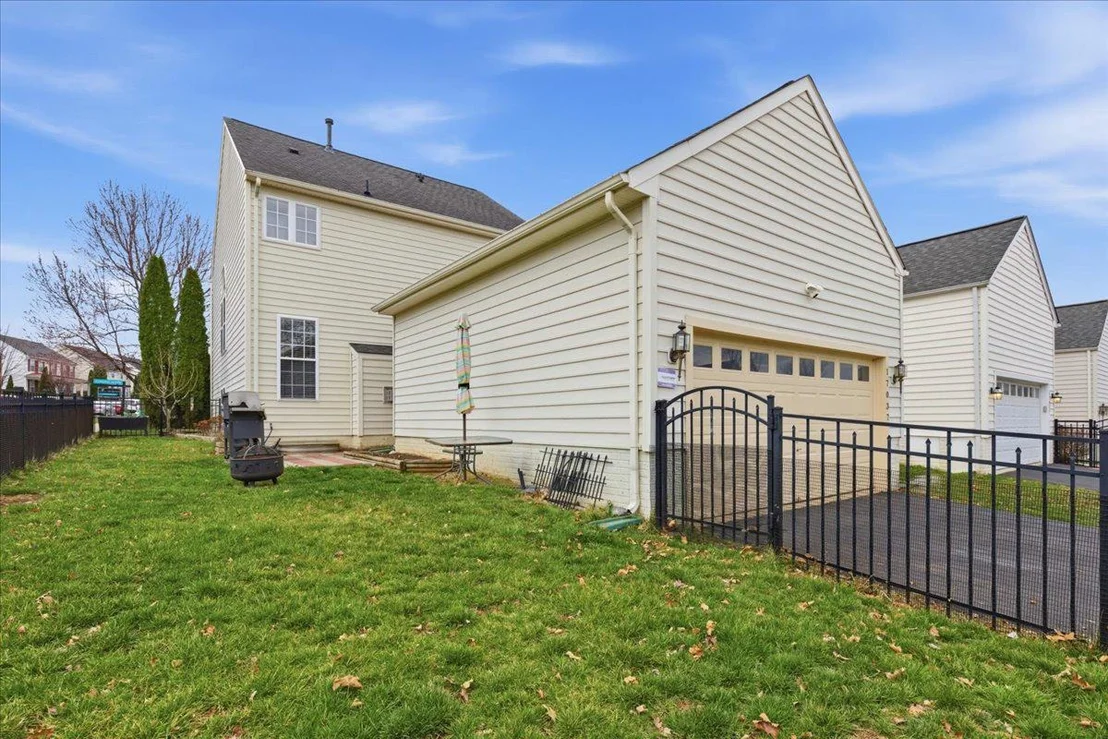 Photo of 17037 LOFTRIDGE LANE