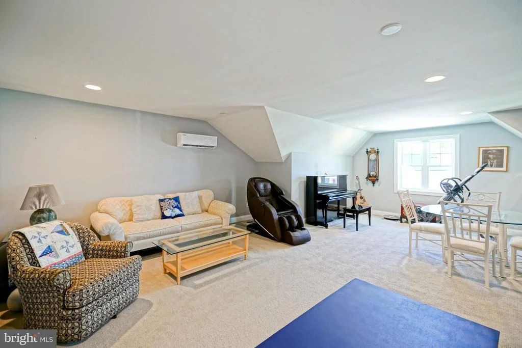 Photo of 33562 UNION CIRCLE