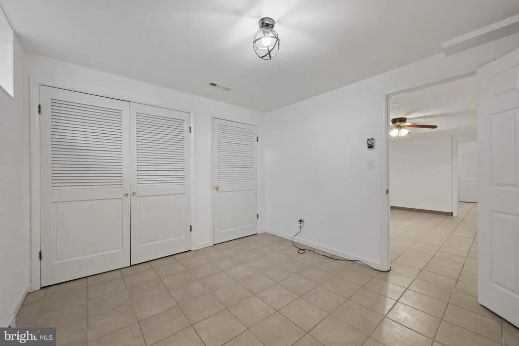 Photo of 19724 MEREDITH DRIVE