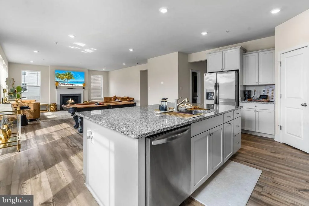 Photo of 5196 NEWPORT CIRCLE
