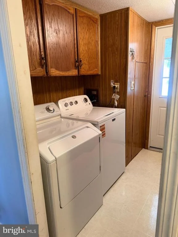 Photo of 273 MAYFLOWER DR