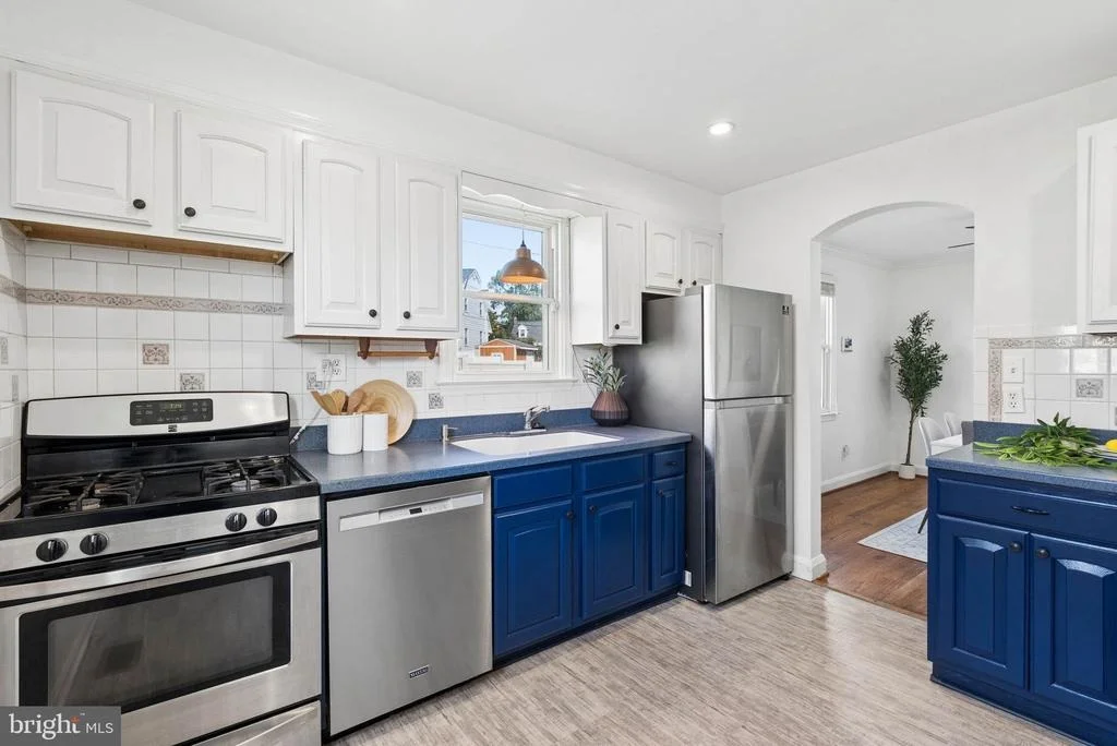 Photo of 5572 OAKLAND ROAD