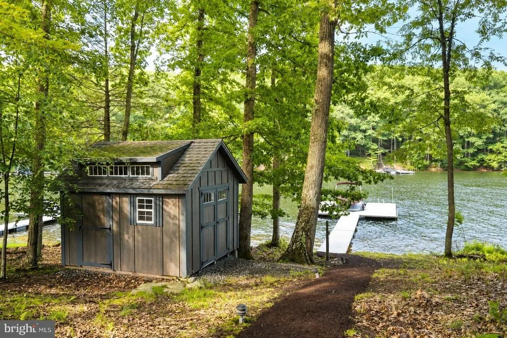 Photo of 86 SHINGLE CAMP TERRACE
