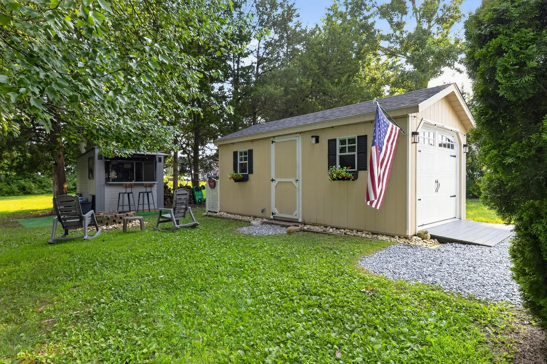 Photo of 319 N HOOK ROAD