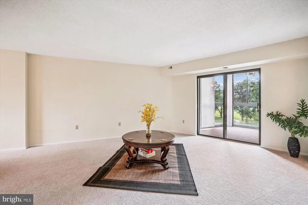 Photo of Unit 3412 at 15115 INTERLACHEN DRIVE