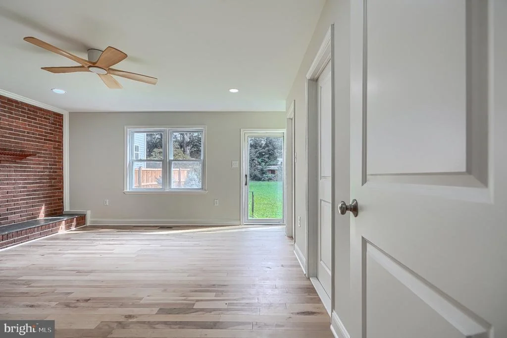 Photo of 11305 MAPLEVIEW DRIVE