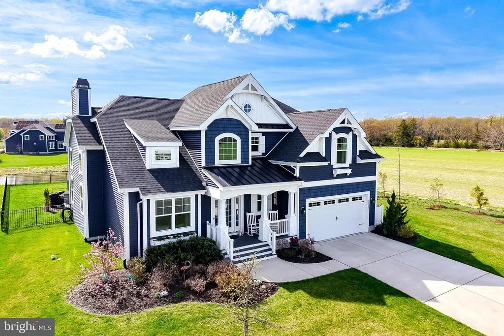 Photo of 33285 MAGGIE LANE