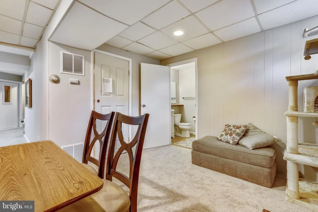 Photo of 15225 CENTERGATE DRIVE
