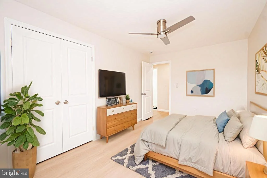 Photo of 1219 N POINT ROAD