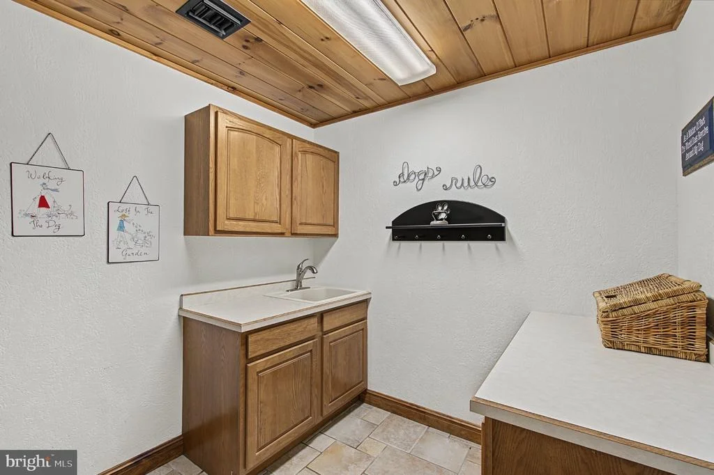 Photo of 2747 MARSH HILL ROAD