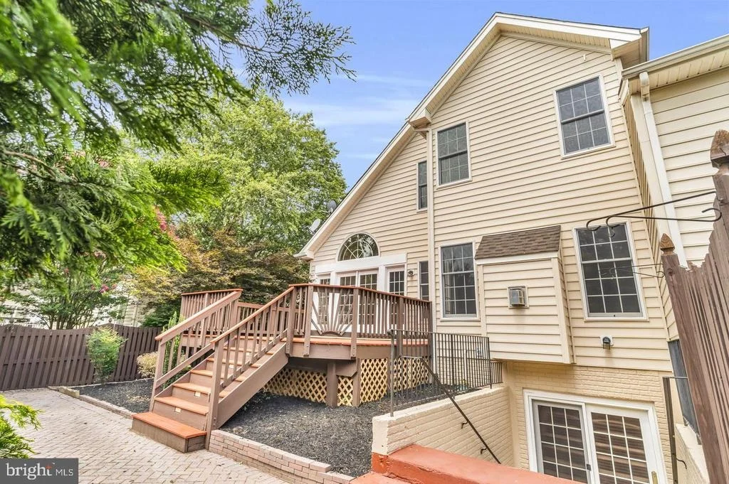 Photo of 42985 PASCALE TERRACE