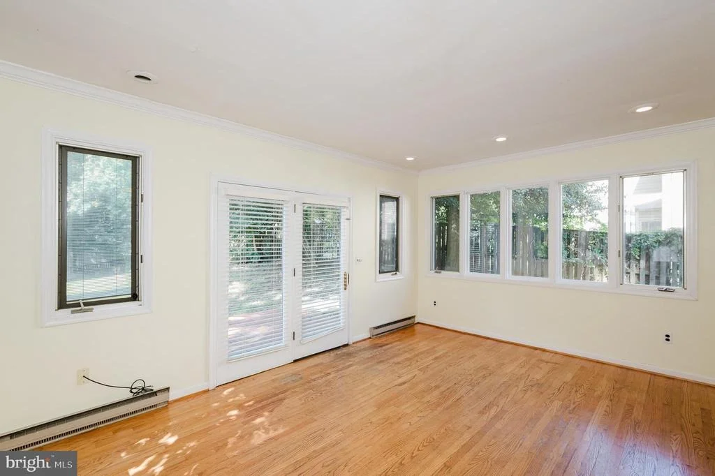 Photo of 318 BEACH DRIVE
