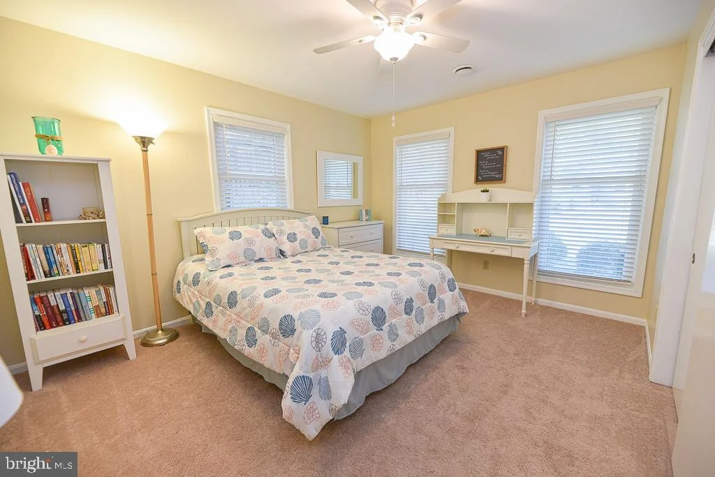 Photo of 956 LAKE VIEW DRIVE
