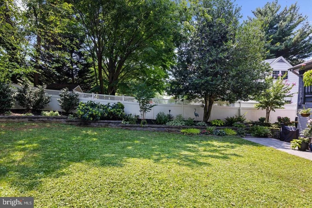 Photo of 228 DEWEY DRIVE