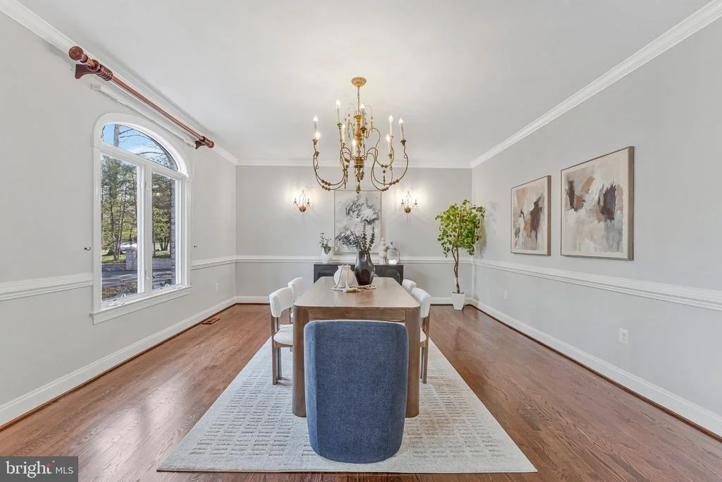 Photo of 8611 BROOK ROAD