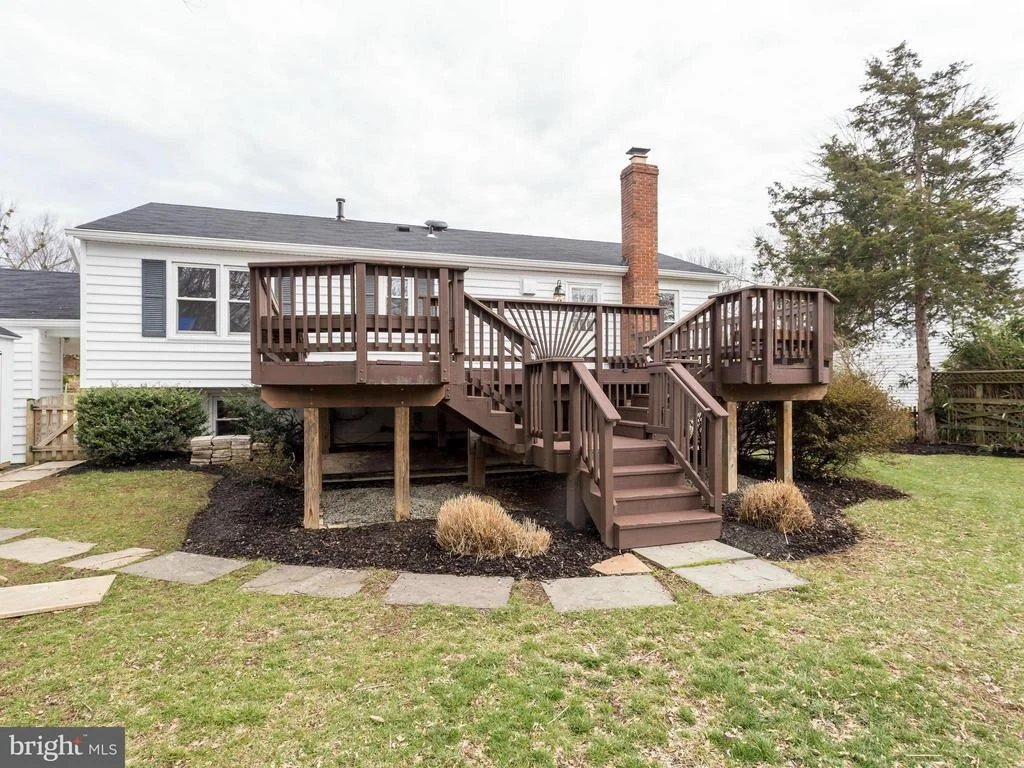 Photo of 5306 CROWN POINT ROAD