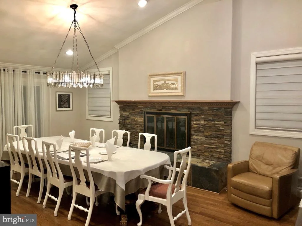 Photo of 800 HILLSBORO DRIVE