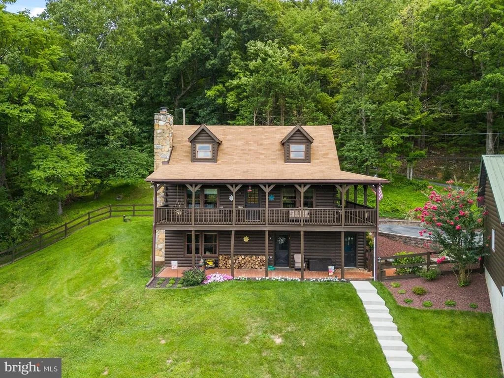 Photo of 9124 HAWBOTTOM ROAD
