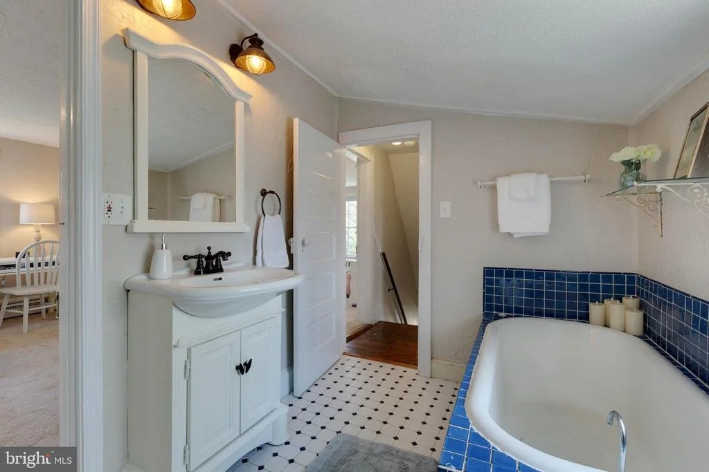 Photo of 27214 RIDGE ROAD