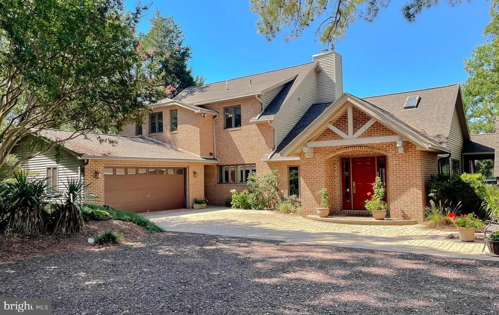 Photo of 369 DEER DRIVE