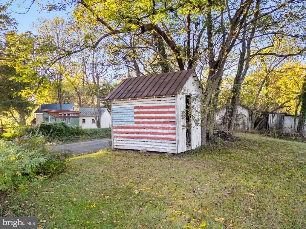 Photo of 4561 WESTON ROAD