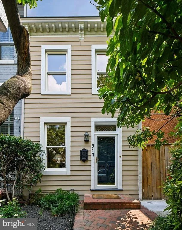 Photo of 514 13TH STREET SE