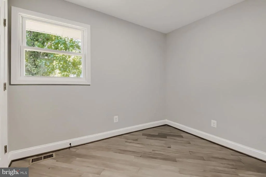 Photo of 105 ROSECREST DRIVE