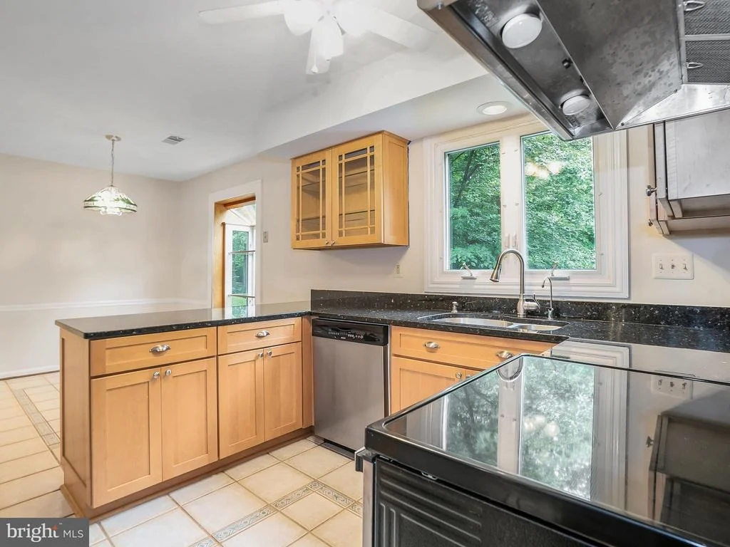 Photo of 12006 AMBLEWOOD DRIVE