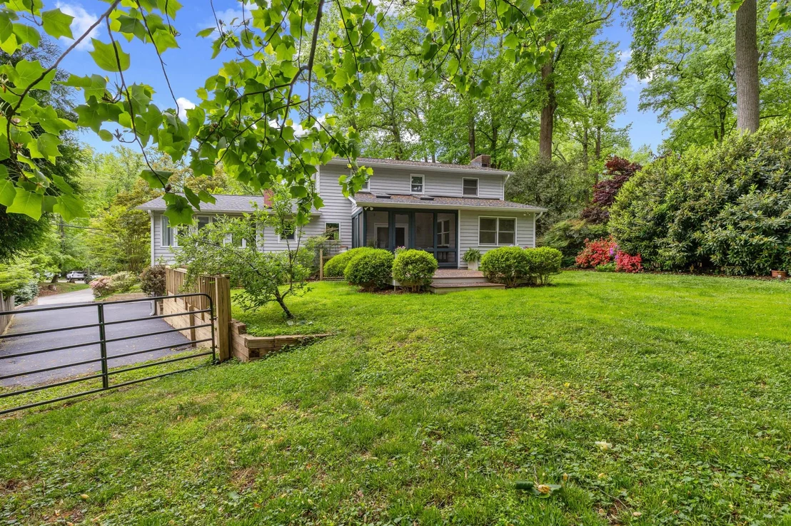 Photo of 2611 OGLETON ROAD