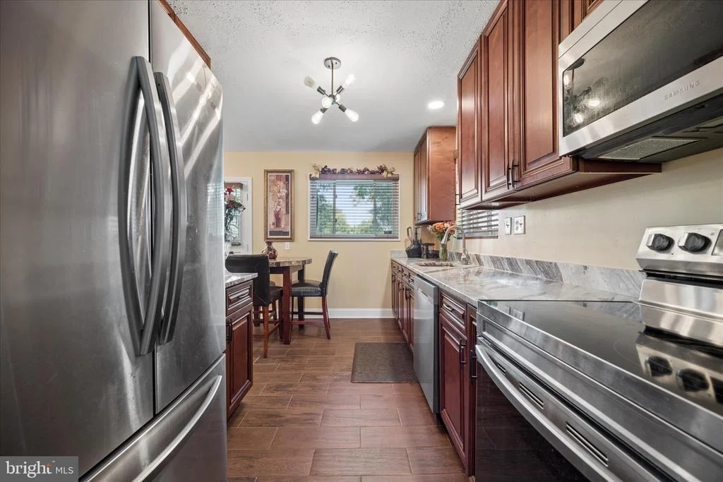 Photo of 6803 ADELPHI ROAD