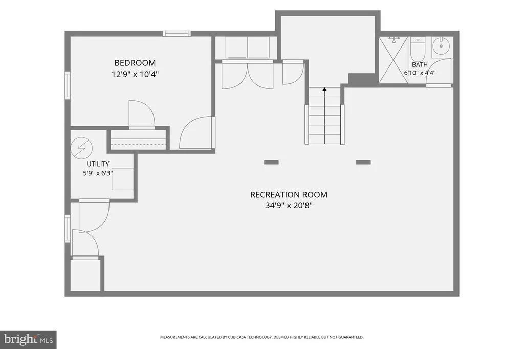 Photo of 696 W MAPLE ROAD