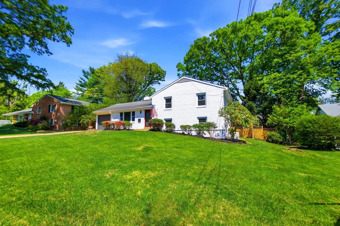 Photo of 7708 JANSEN DRIVE