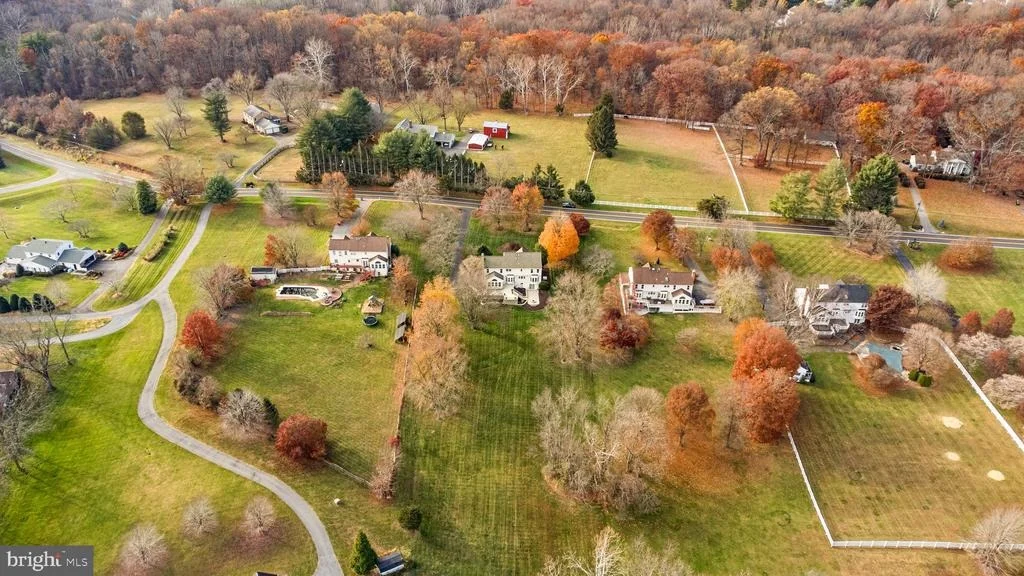 Photo of 9716 HUNTMASTER ROAD