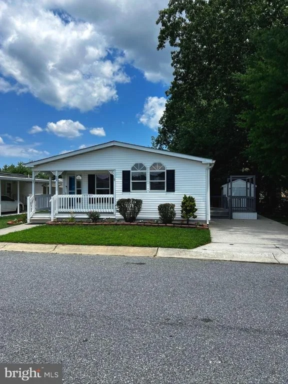 Photo of 502 SHADOWCREEK LANE