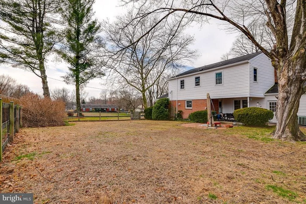Photo of 9702 LONGVIEW DRIVE