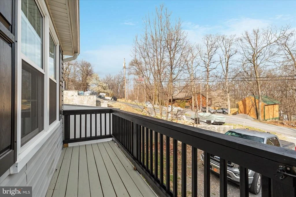 Photo of 109 HURON TRAIL