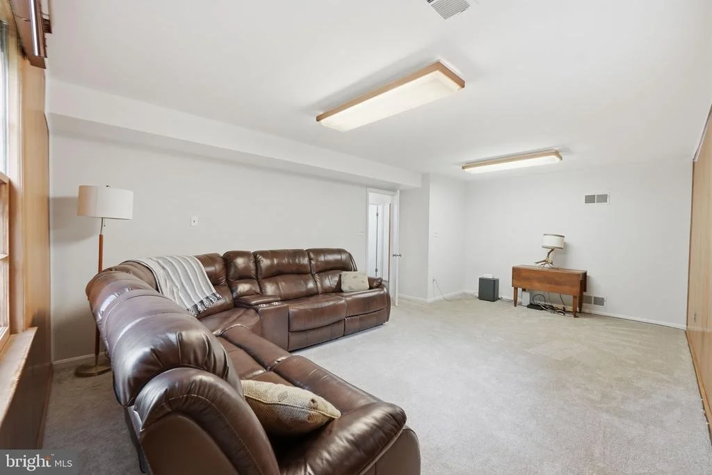 Photo of 12516 DAVAN DRIVE