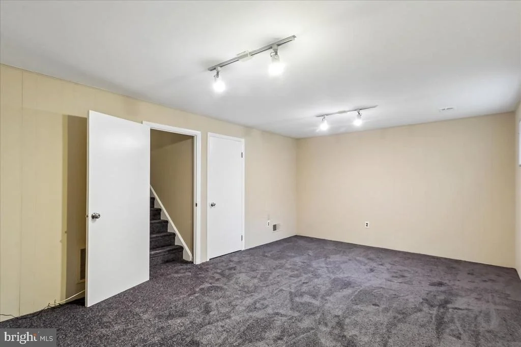 Photo of 11704 STONINGTON PLACE